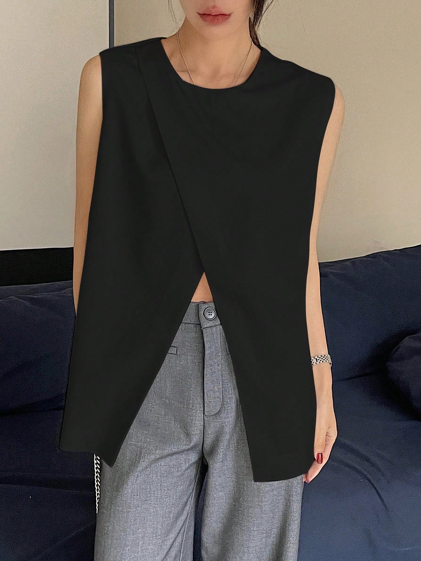 Women's Round Neck Top Sleeveless Summer Woman Stylish Western Basic Top