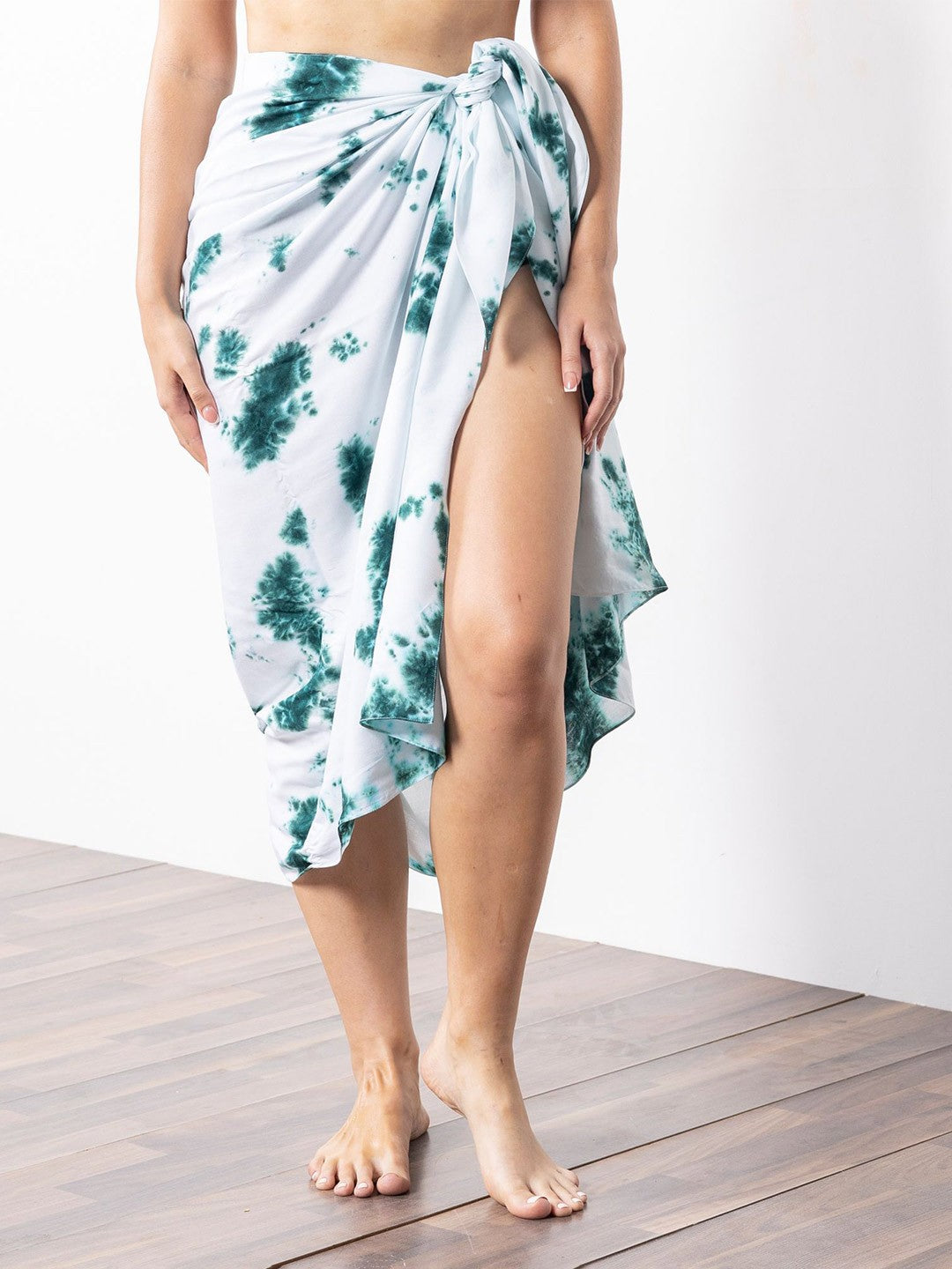 Women White & Green Tie & Dye Swimwear Coverup Sarong
